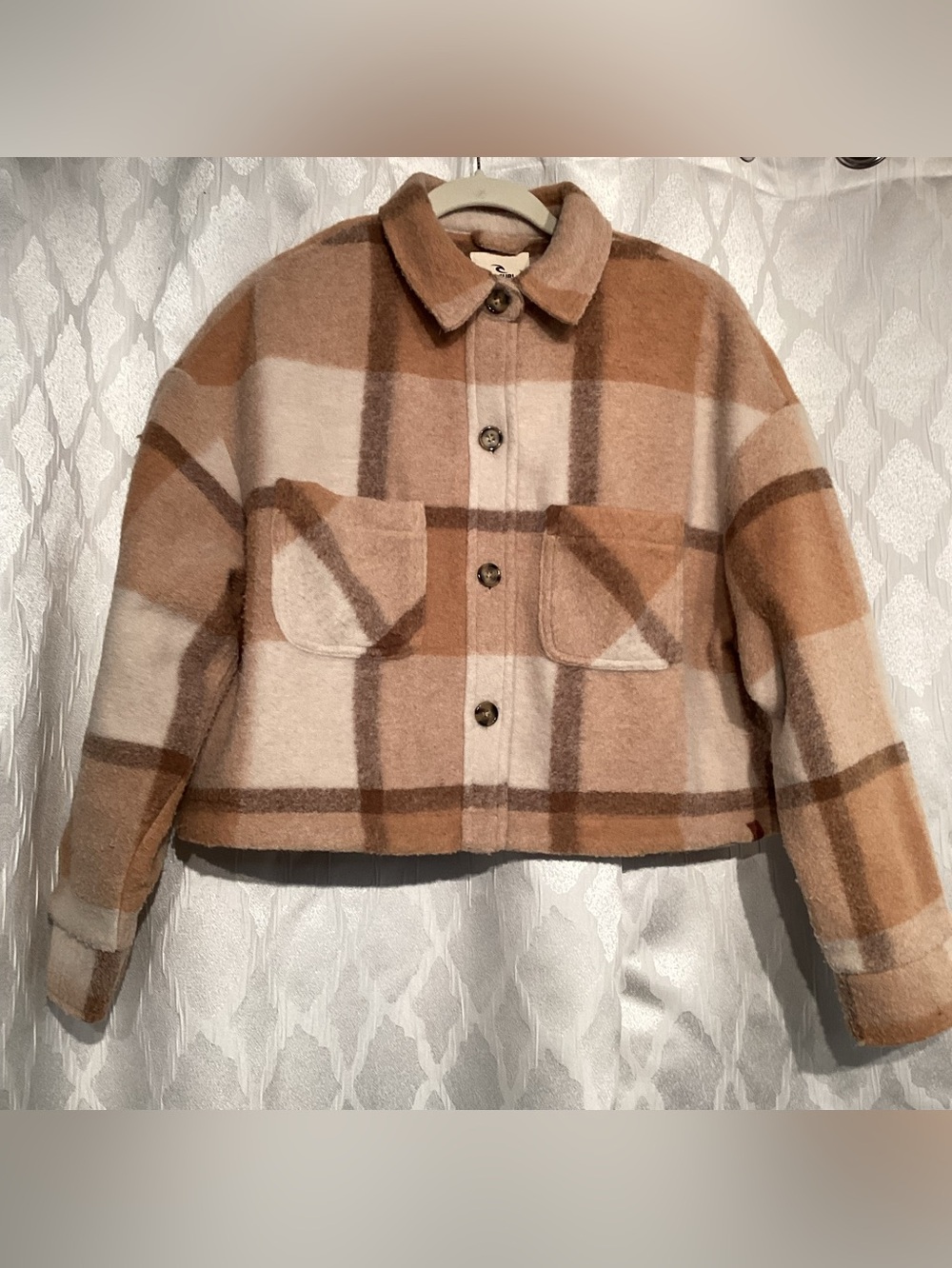 Rip Curl Cropped Plaid Teddy Jacket in Beige and Brown